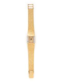 BAUME & MERCIER, YELLOW GOLD AND DIAMOND WATCH