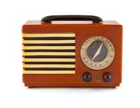 An Emerson Patriot Aristocrat 400 Radio
