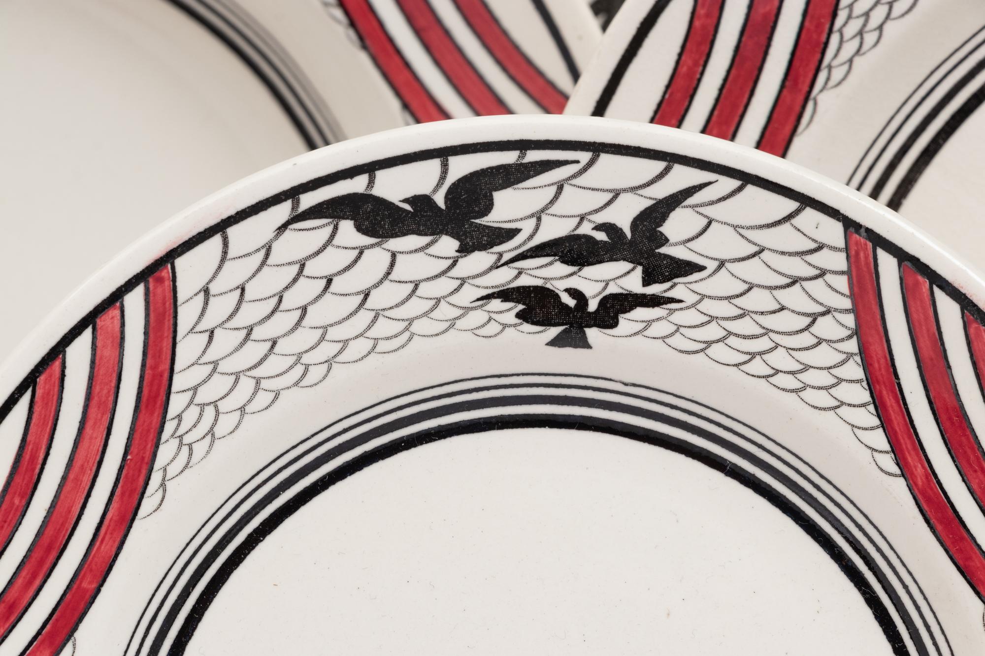 A Wedgwood Sunbirds Dinner Service