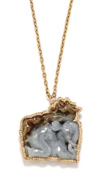 An 18 Karat Yellow Gold, Carved Jade and Diamond Necklace, 84.70 dwts.