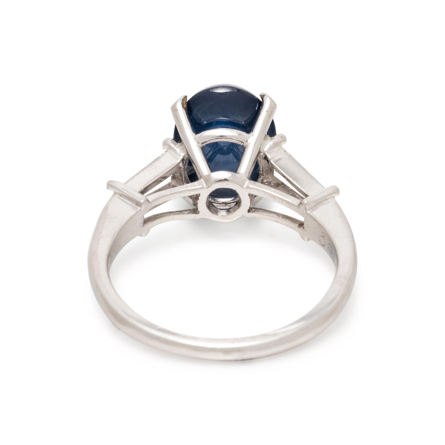 SAPPHIRE AND DIAMOND RING