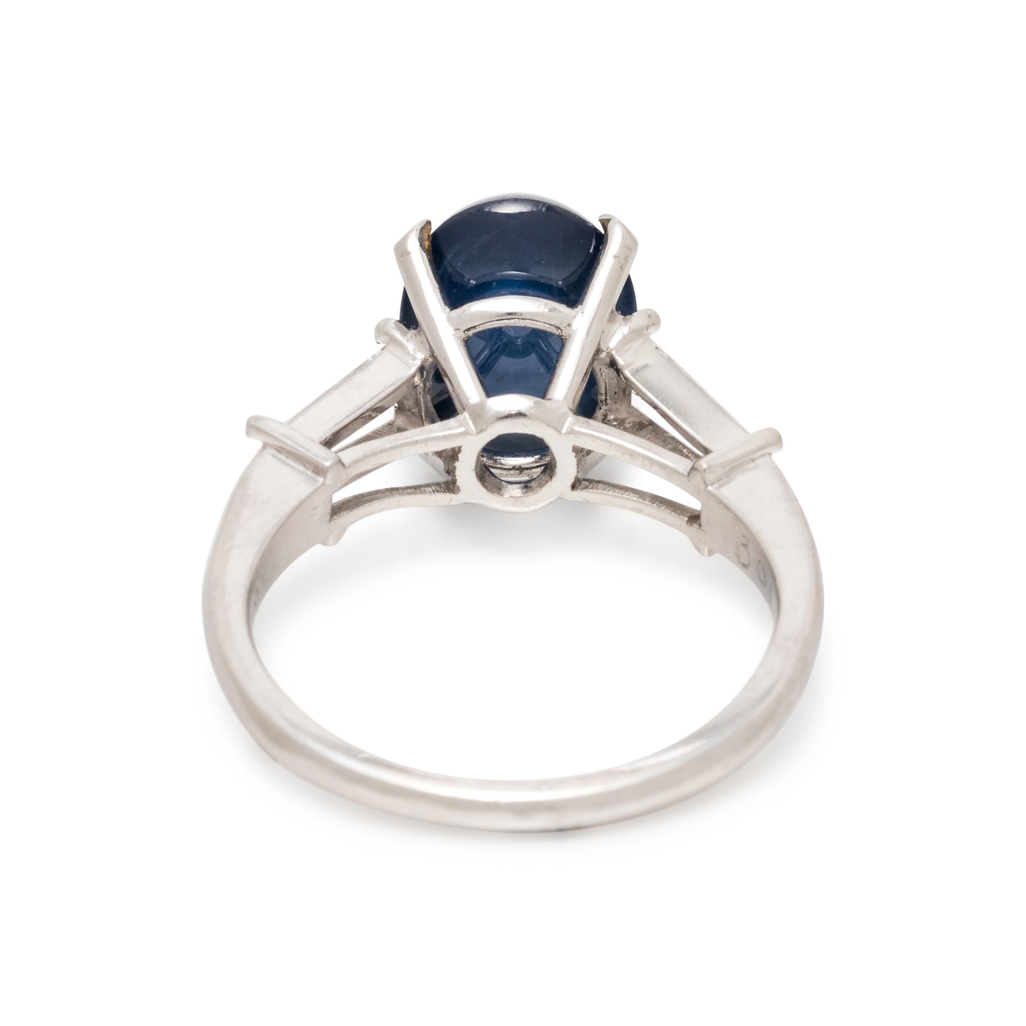 SAPPHIRE AND DIAMOND RING