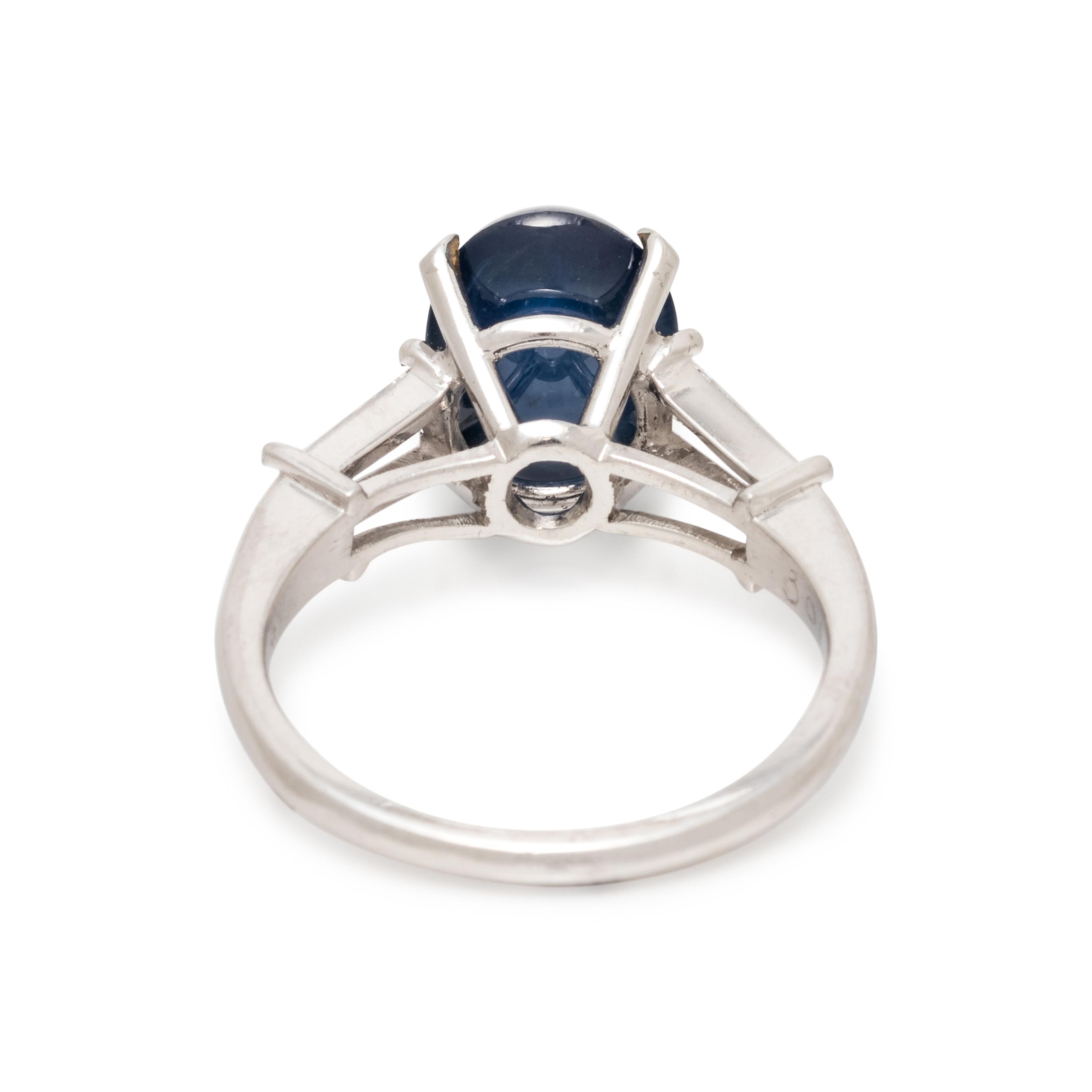 SAPPHIRE AND DIAMOND RING