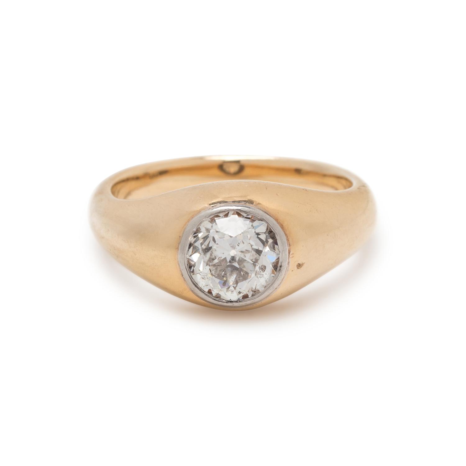 YELLOW GOLD AND DIAMOND RING