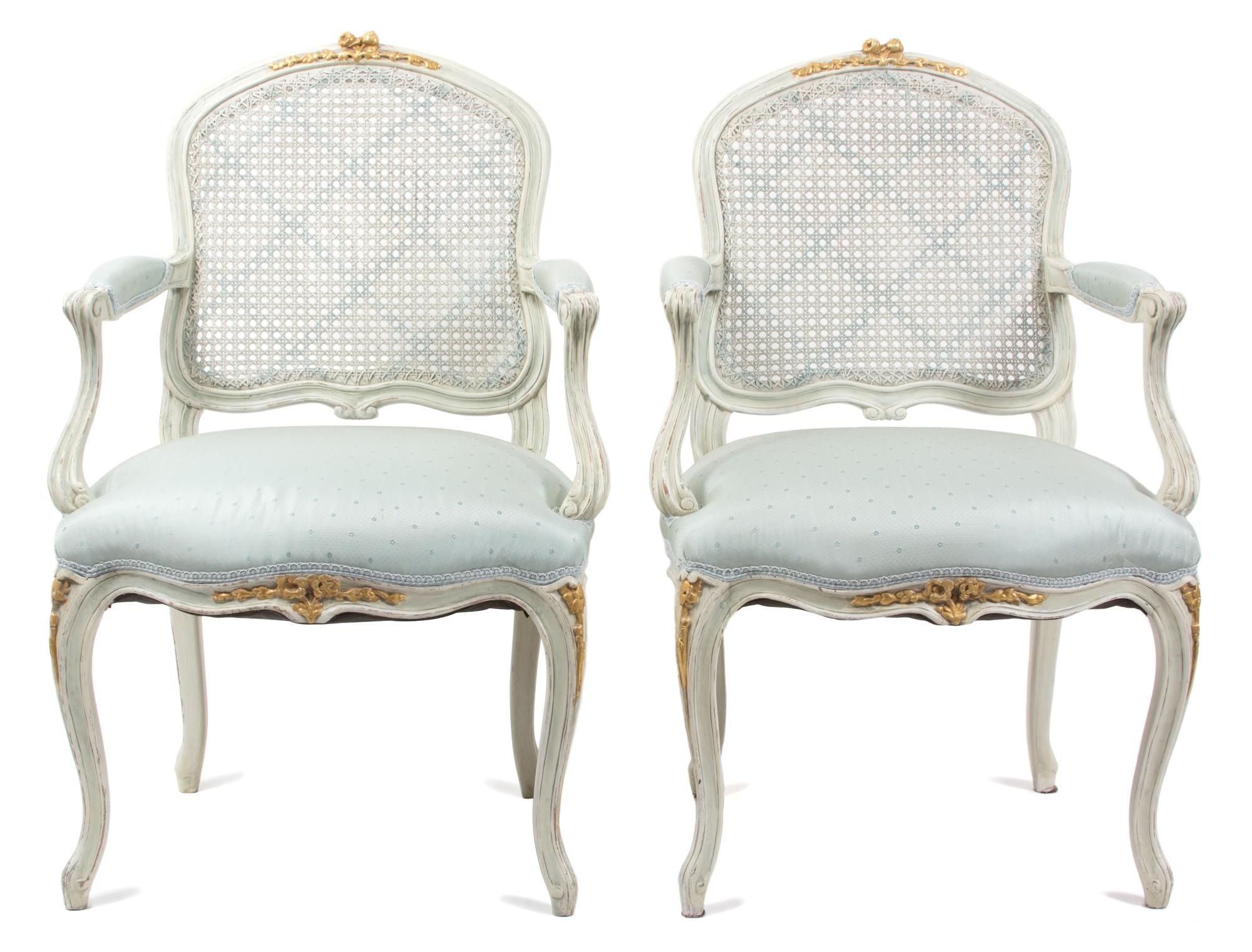 A Louis XV Style Painted Parlour Suite Height of settee 36 x width 56 x depth 28 inches. — 20TH CENTURY