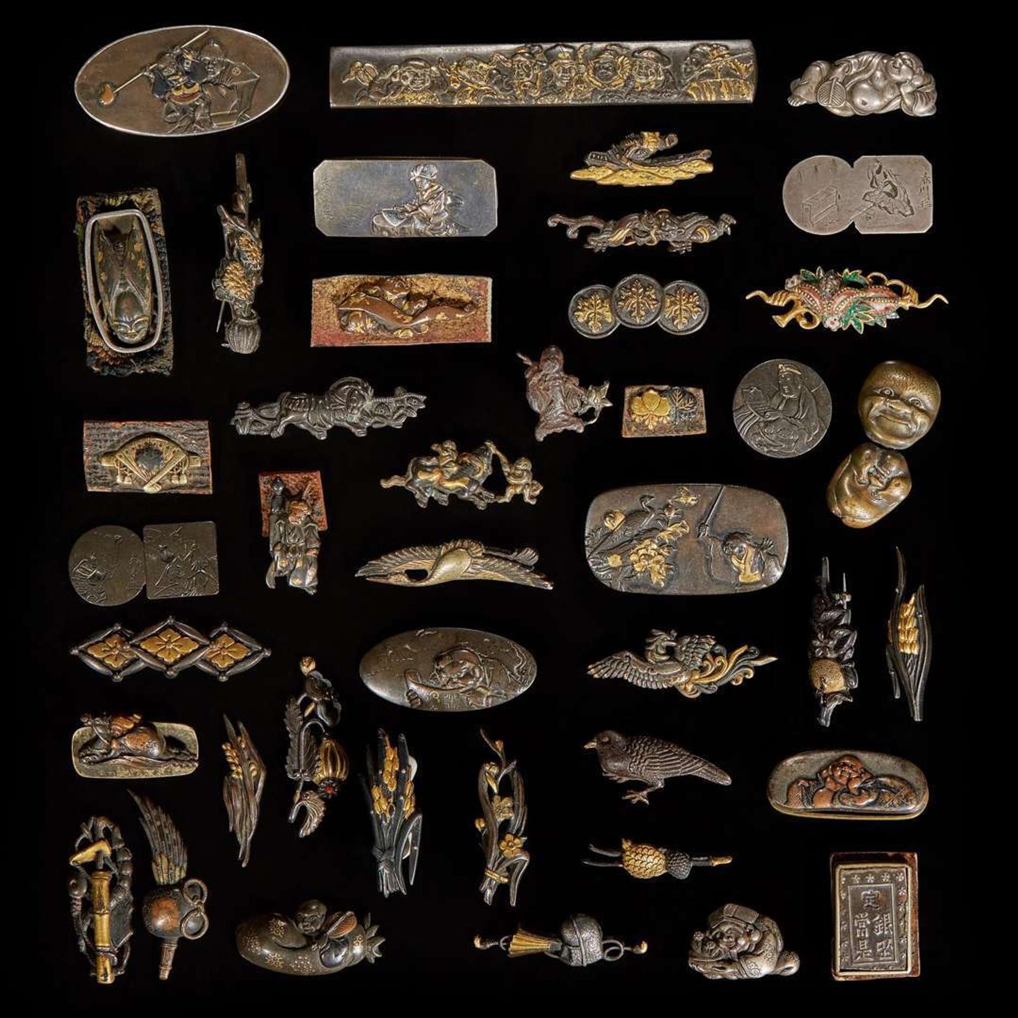 A Group of 42 assorted Japanese metal fittings 日本金屬小器物 42件 Edo to Meiji period ?????