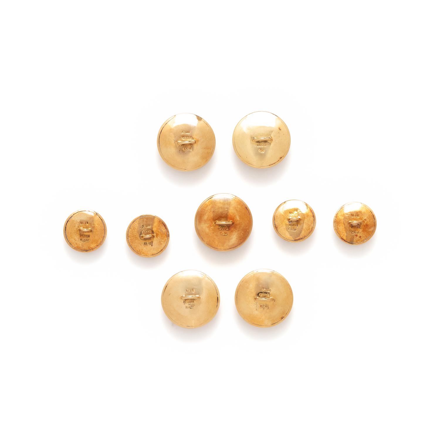 GUCCI, YELLOW GOLD BUTTON SET