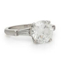 CARTIER, DIAMOND AND PLATINUM RING