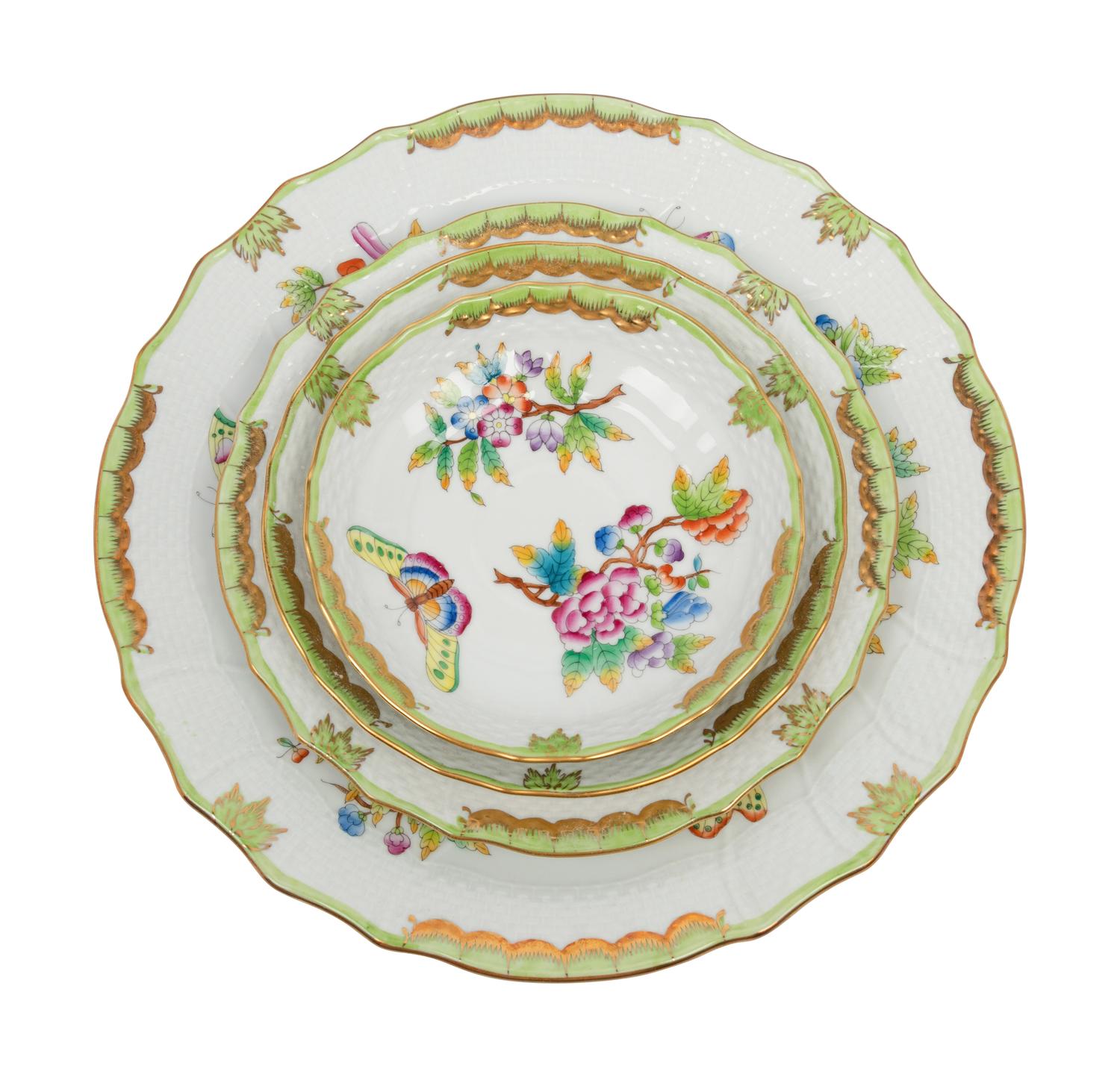 A Herend Queen Victoria Porcelain Dinner Service