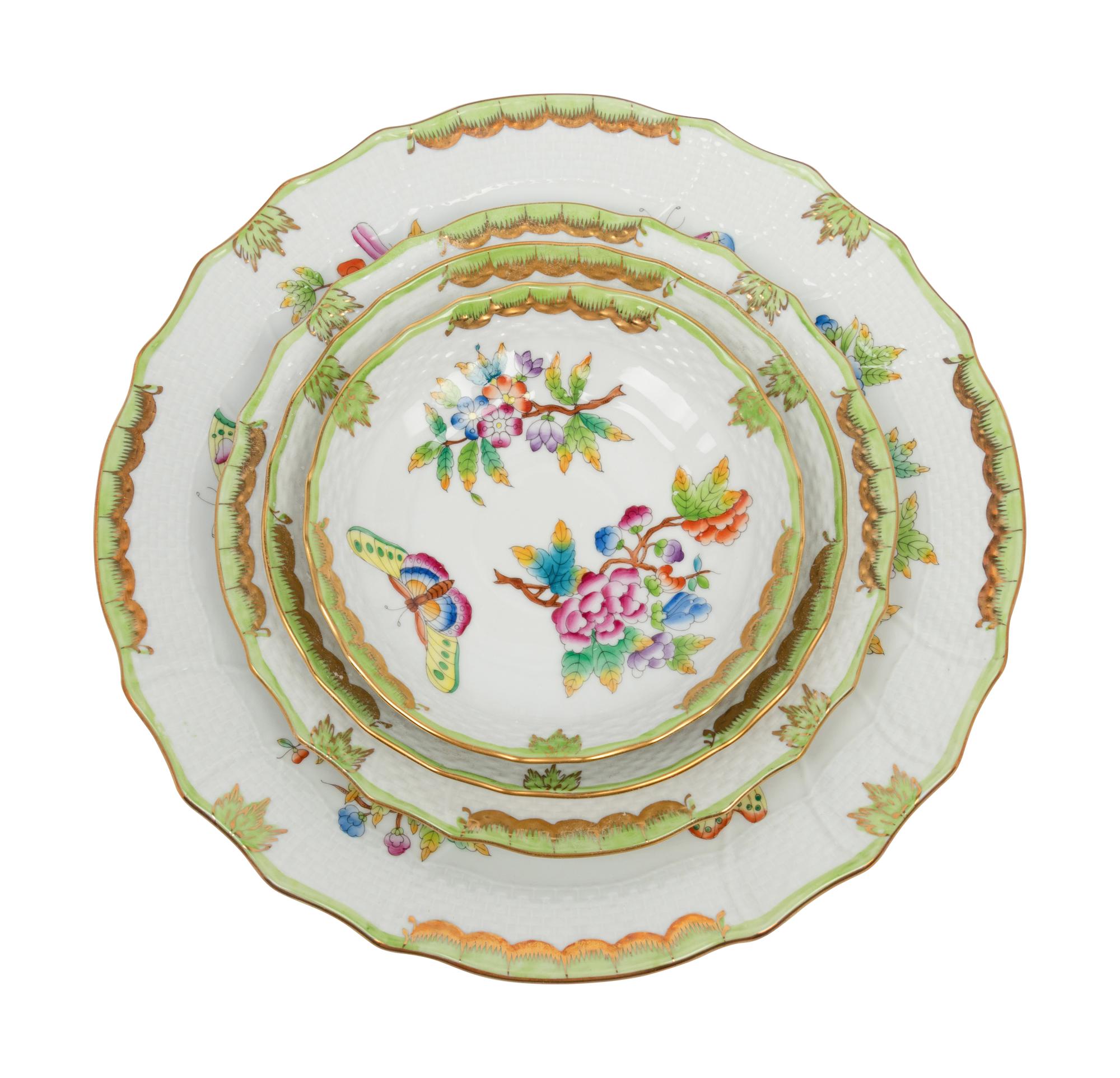 A Herend Queen Victoria Porcelain Dinner Service
