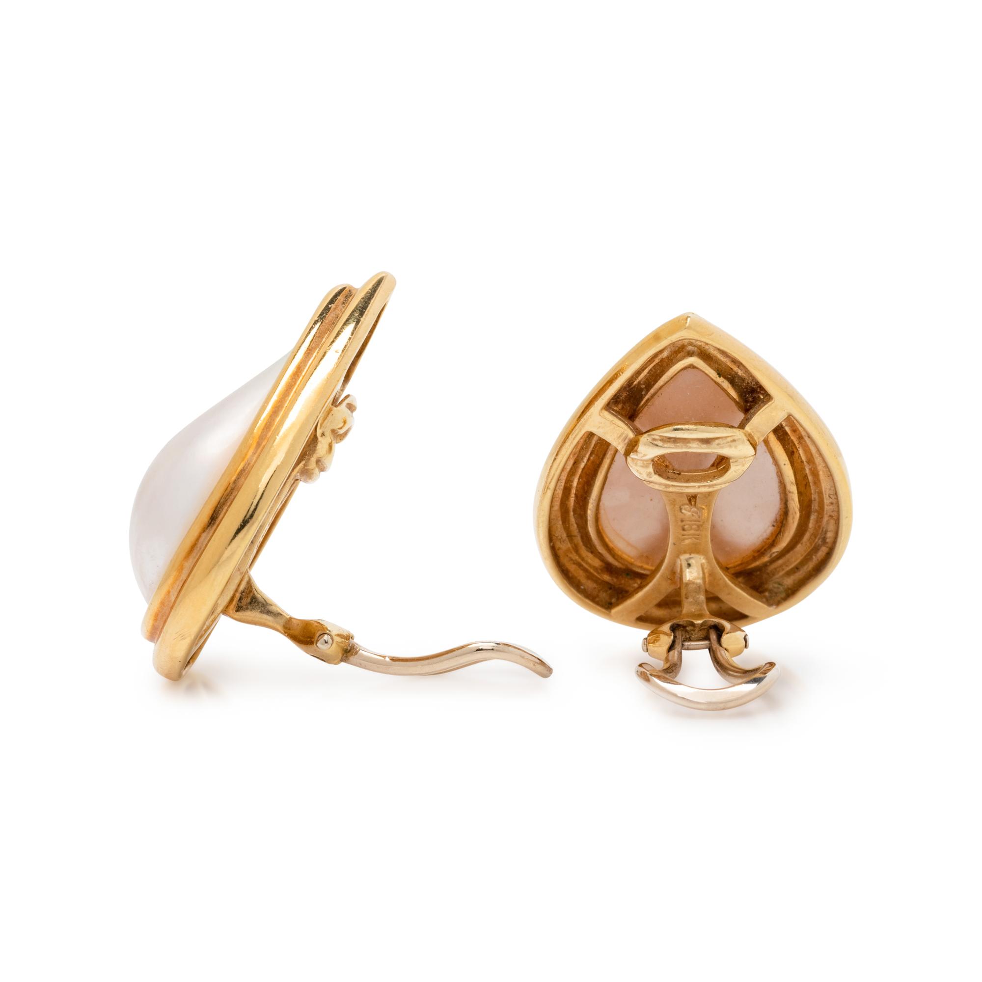 CULTURED MABE PEARL EARCLIPS