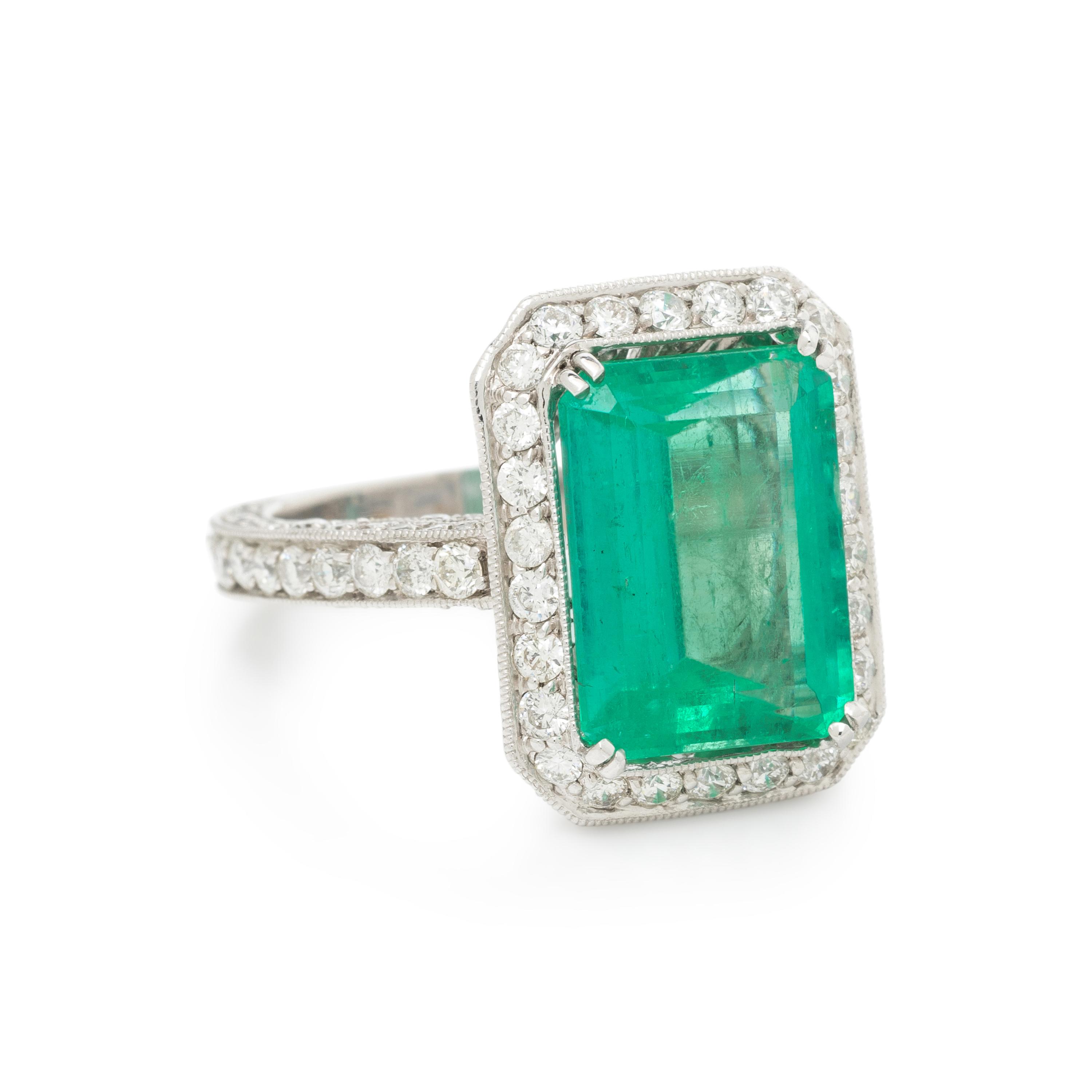 EMERALD, DIAMOND, AND WHITE GOLD RING