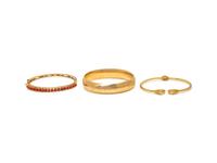 COLLECTION OF YELLOW GOLD BRACELETS