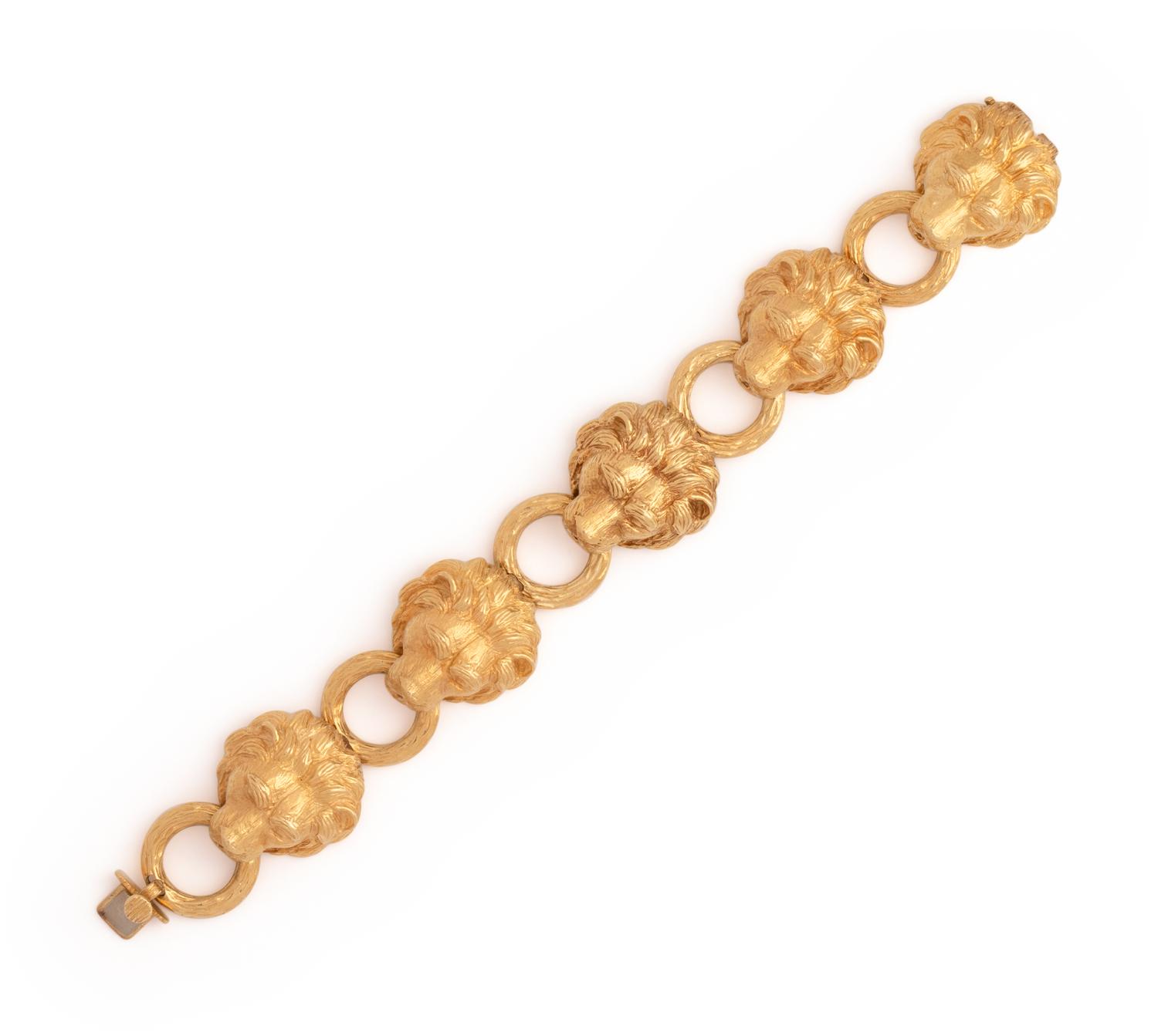 YELLOW GOLD LION HEAD BRACELET