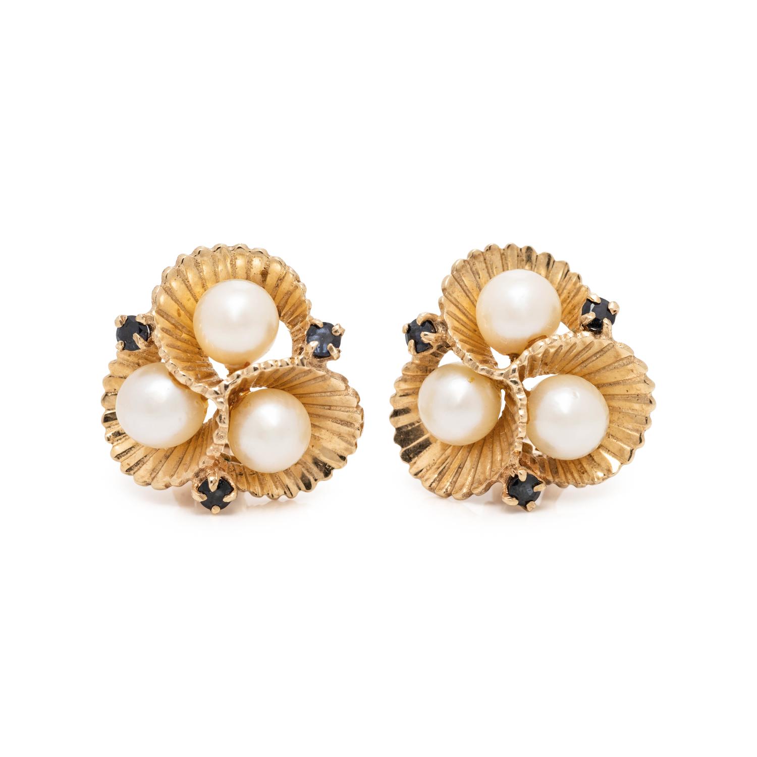 CULTURED PEARL AND SAPPHIRE SET