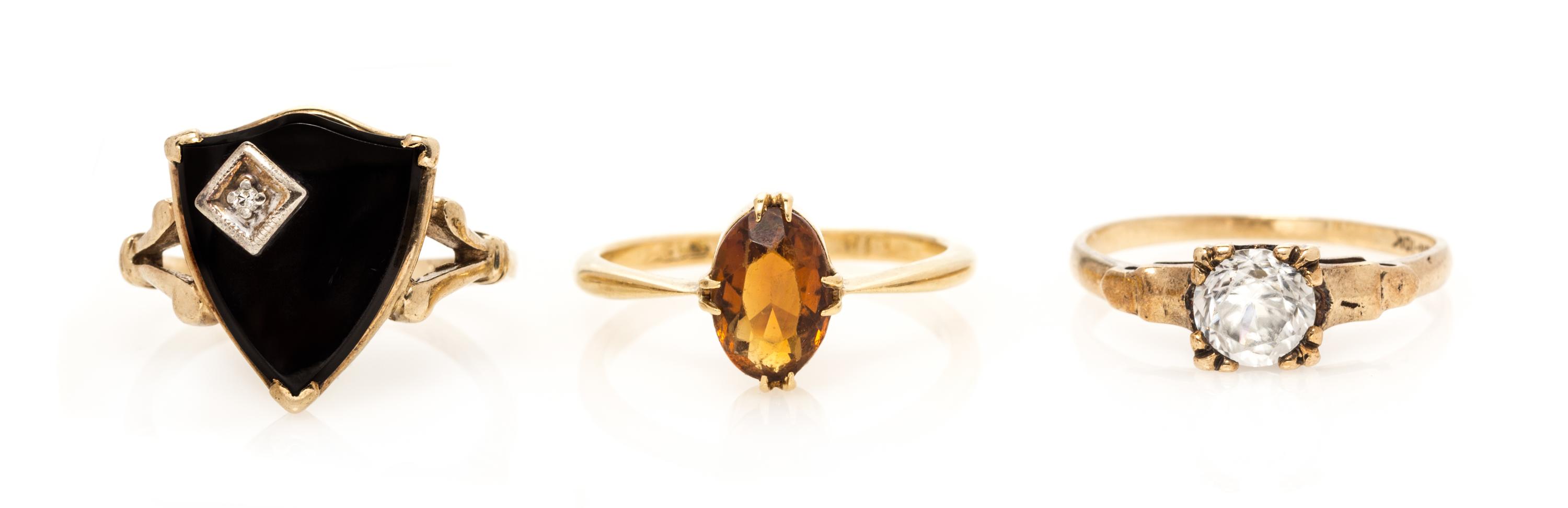 A Collection of Yellow Gold and Multigem Rings, 5.30 dwts.