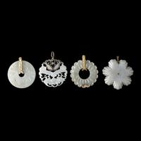 Four Chinese Carved Jade Pendants, Qing Dynasty 清 白玉花片四枚