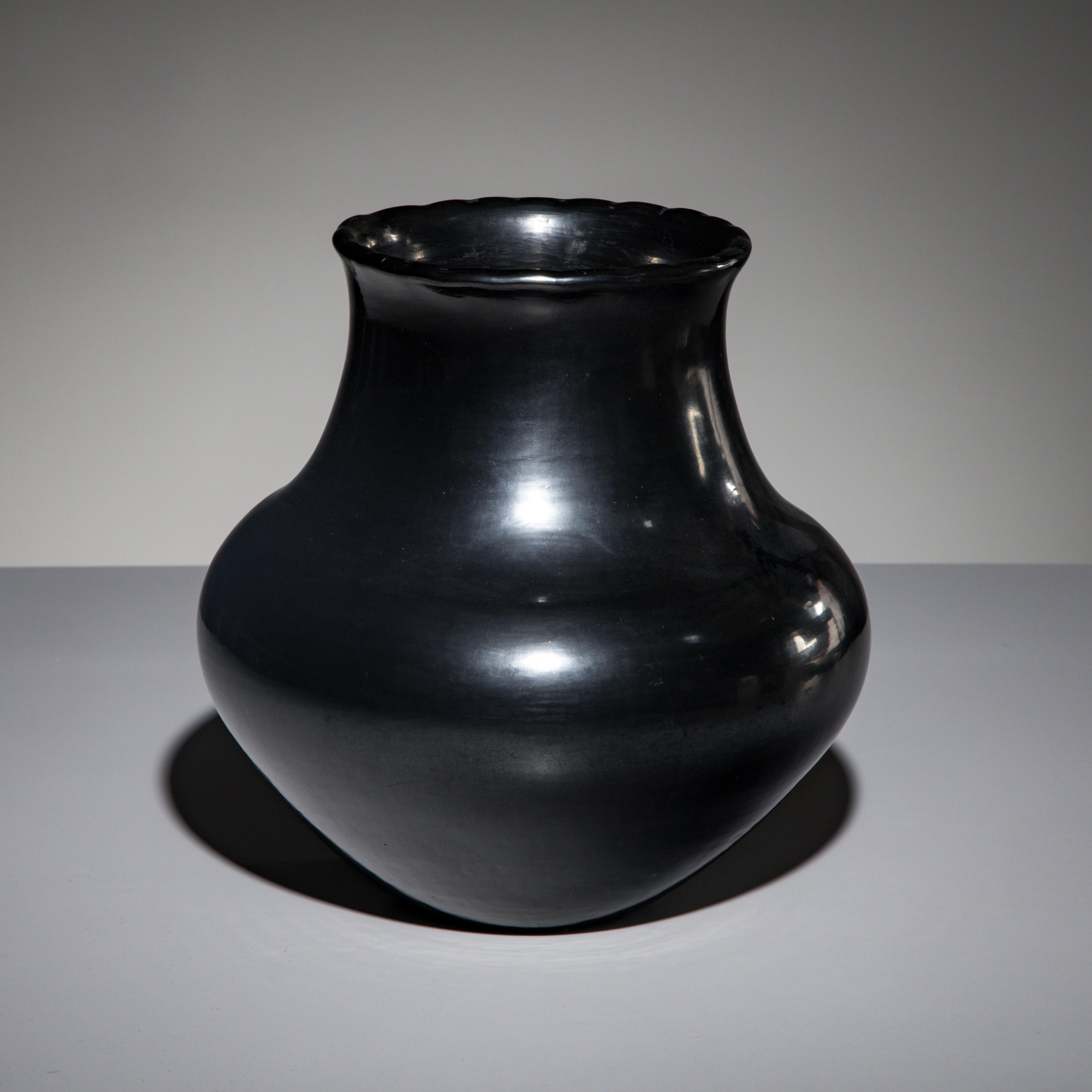 Maria Martinez (San Ildefonso, 1887-1980) — Blackware Pottery Vase, with Gunmetal Finish 1956-1959