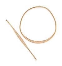 TRICOLOR GOLD NECKLACE AND BRACELET