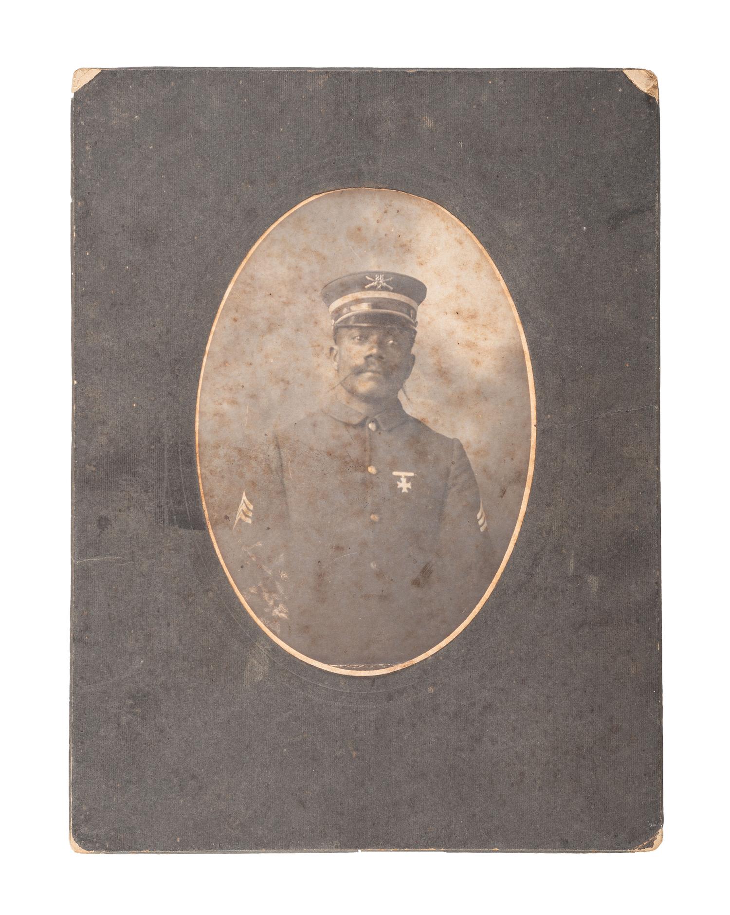 [BUFFALO SOLDIERS]. Portrait of a 25th Infantry sharpshooter.