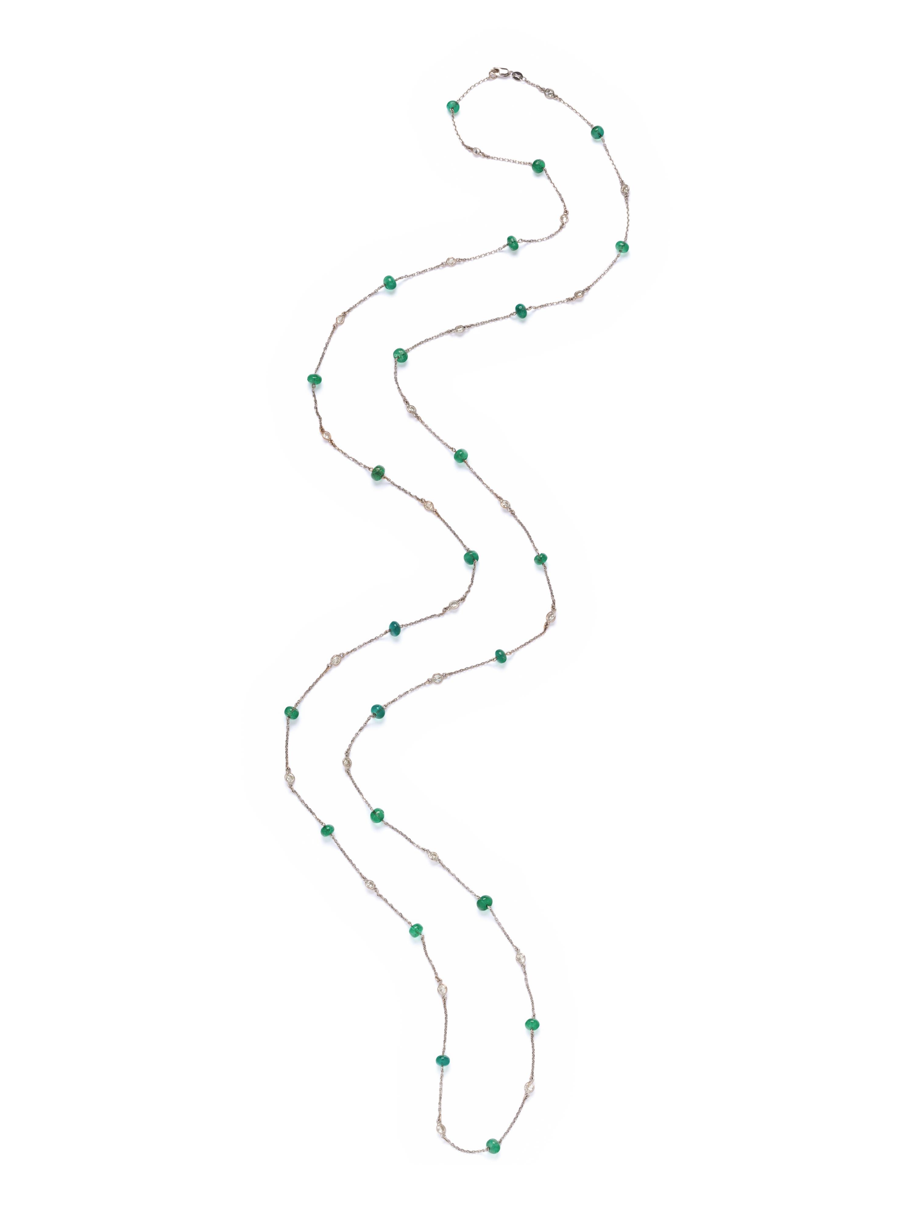 WHITE GOLD, DIAMOND AND EMERALD LONGCHAIN NECKLACE