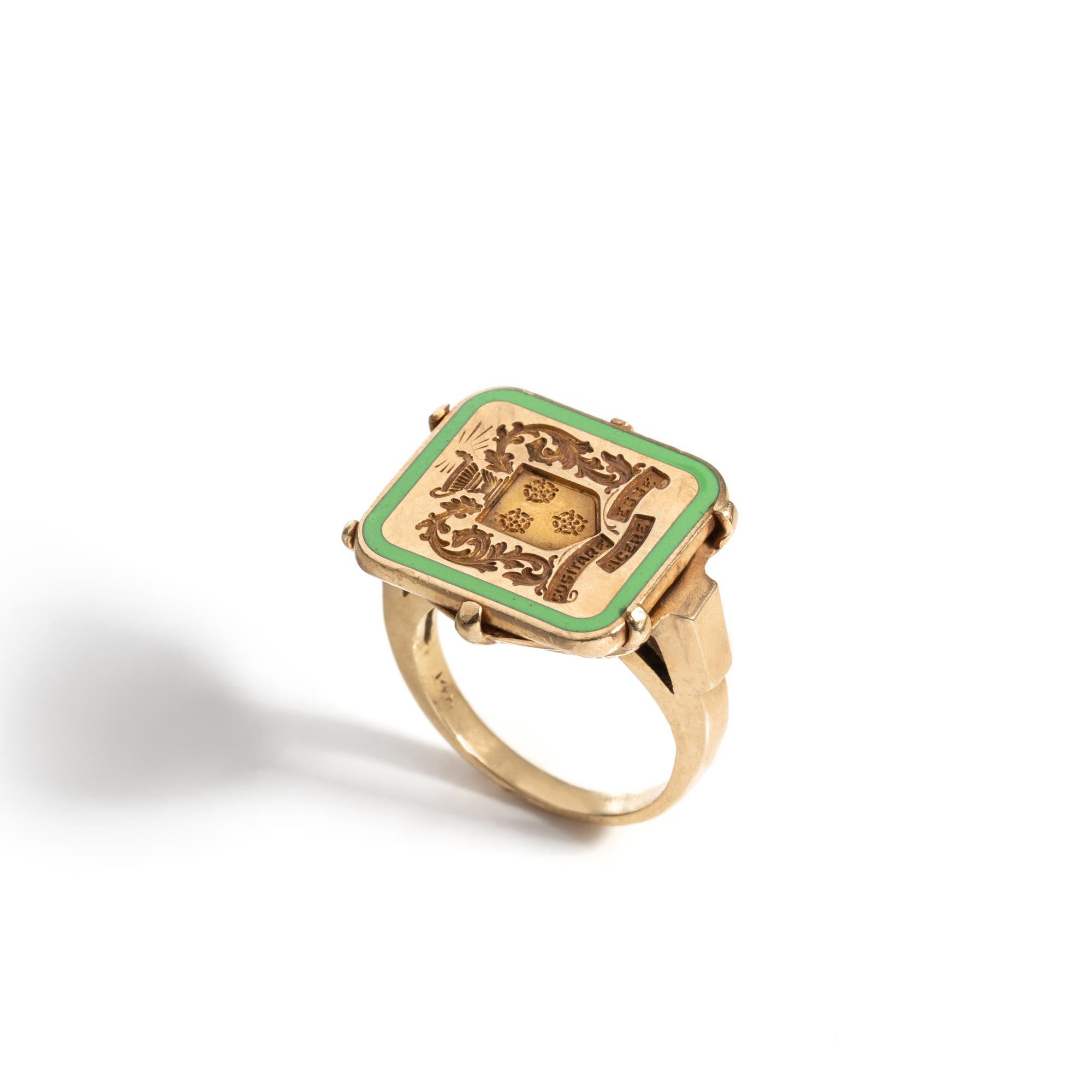YELLOW GOLD AND ENAMEL SIGNET RING