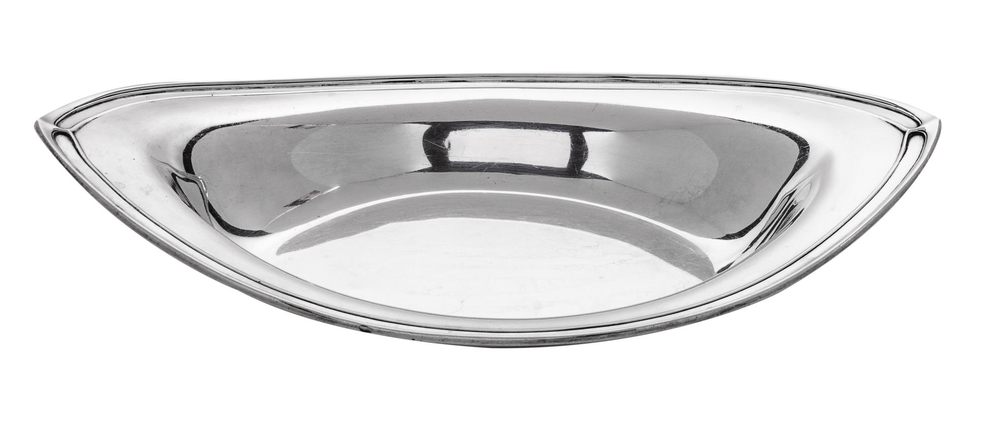 An American Silver Dish, Gorham Mfg. Co., Providence, RI, of shaped form with reeded edge.