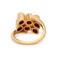 YELLOW GOLD AND DIAMOND RING