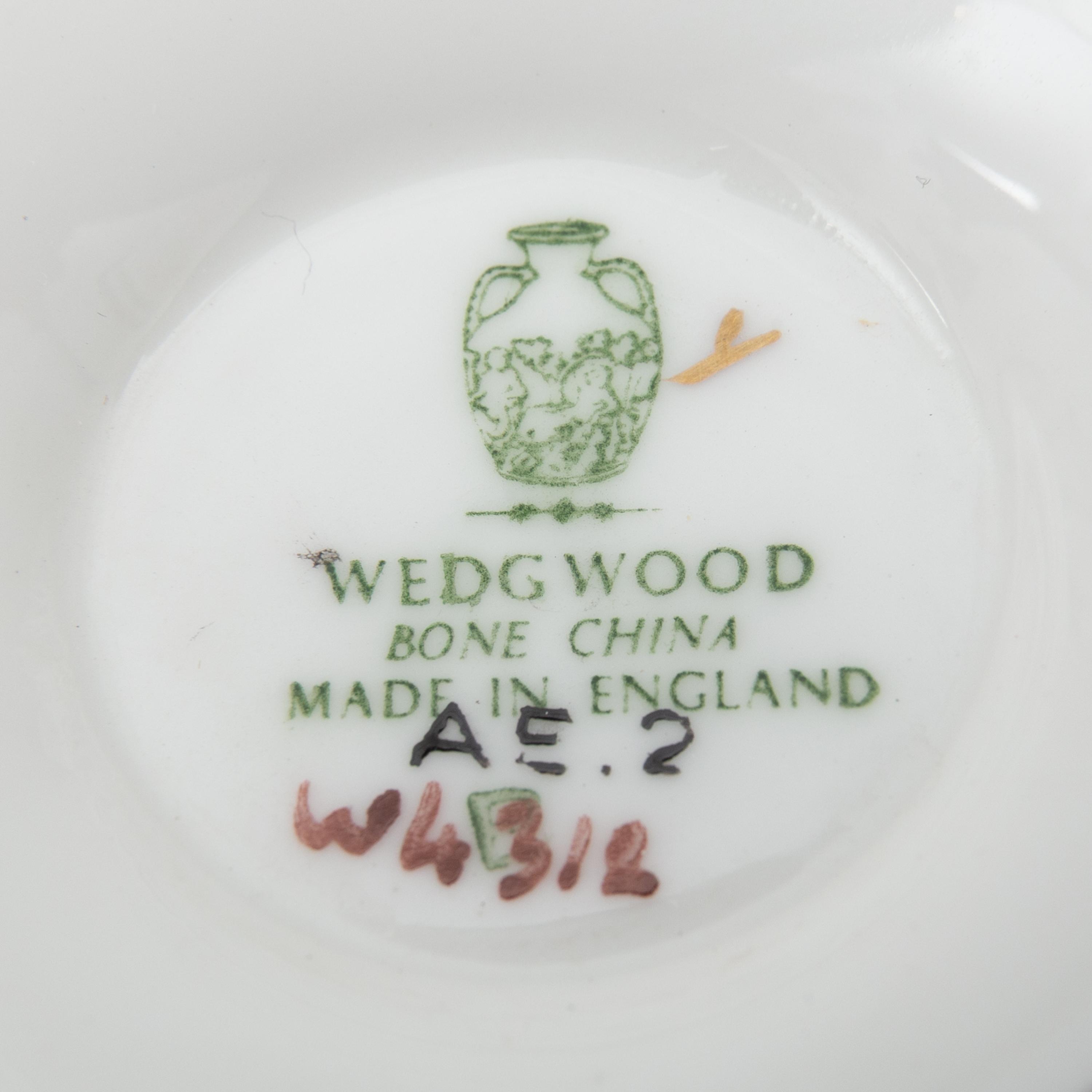 A Wedgwood Florentine Porcelain Dinner Service