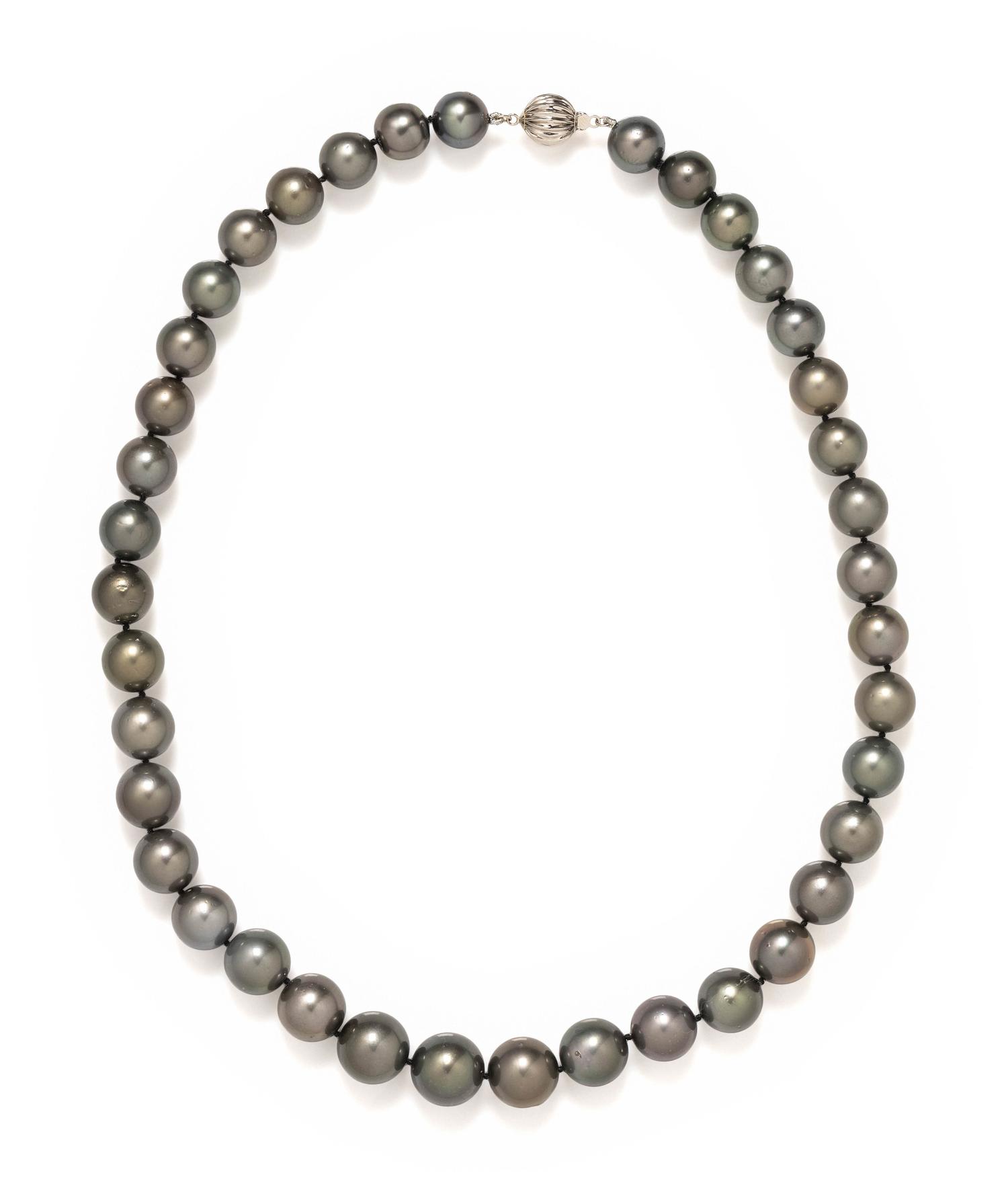 CULTURED TAHITIAN PEARL NECKLACE