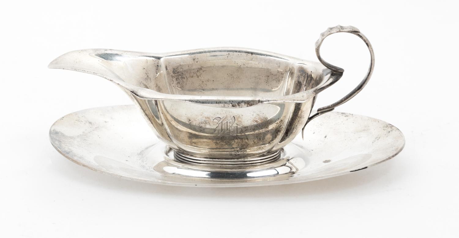 An American Silver Sauce Boat and Dish, Gorham Mfg. Co., Providence, RI,
