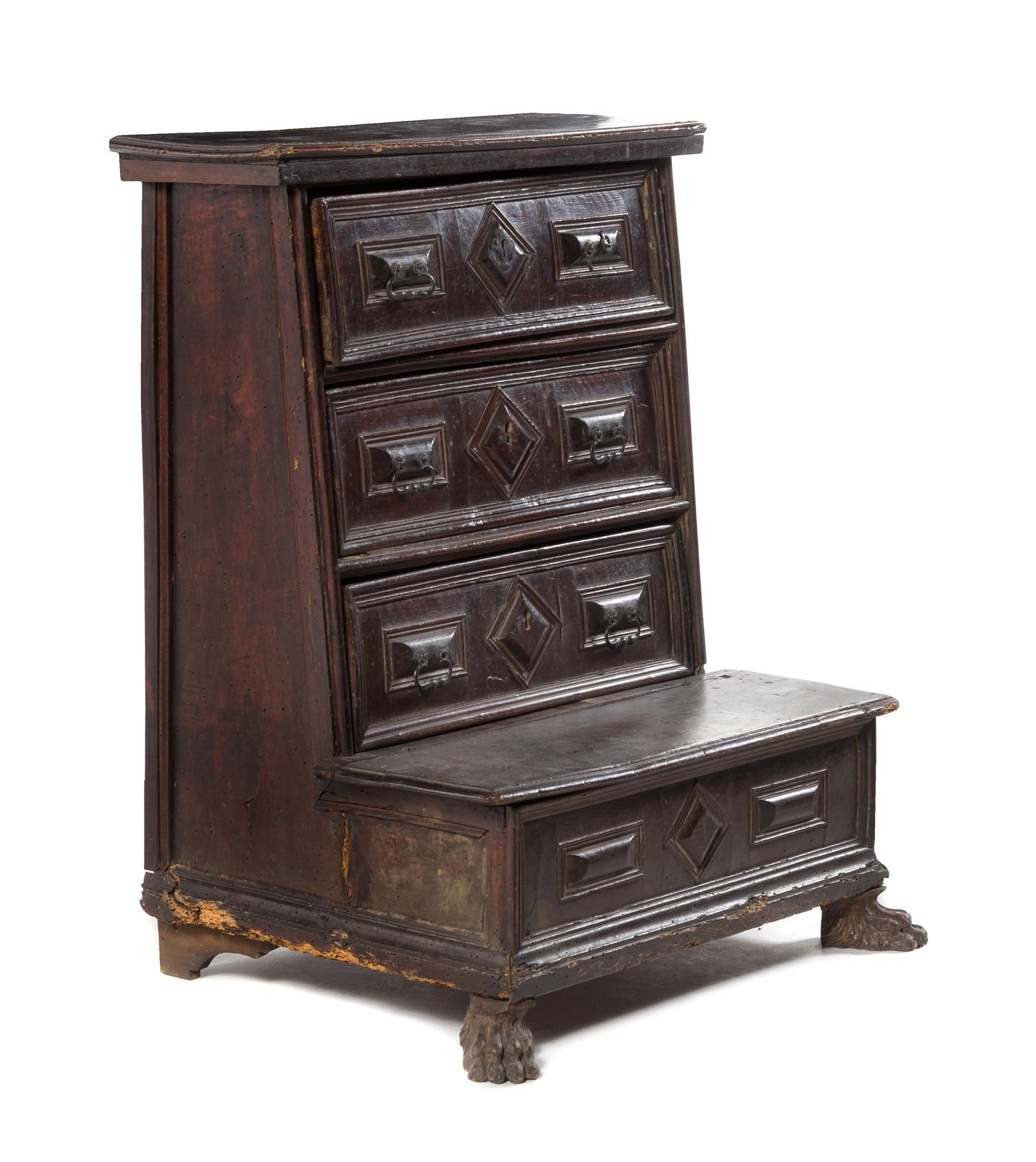 An Italian Walnut Prie-Dieu Height 37 3/8 x width 31 1/8 x depth 23 3/8 inches. — 16TH CENTURY WITH LATER ELEMENTS