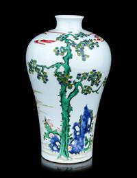 A Famille Verte Porcelain Meiping Vase