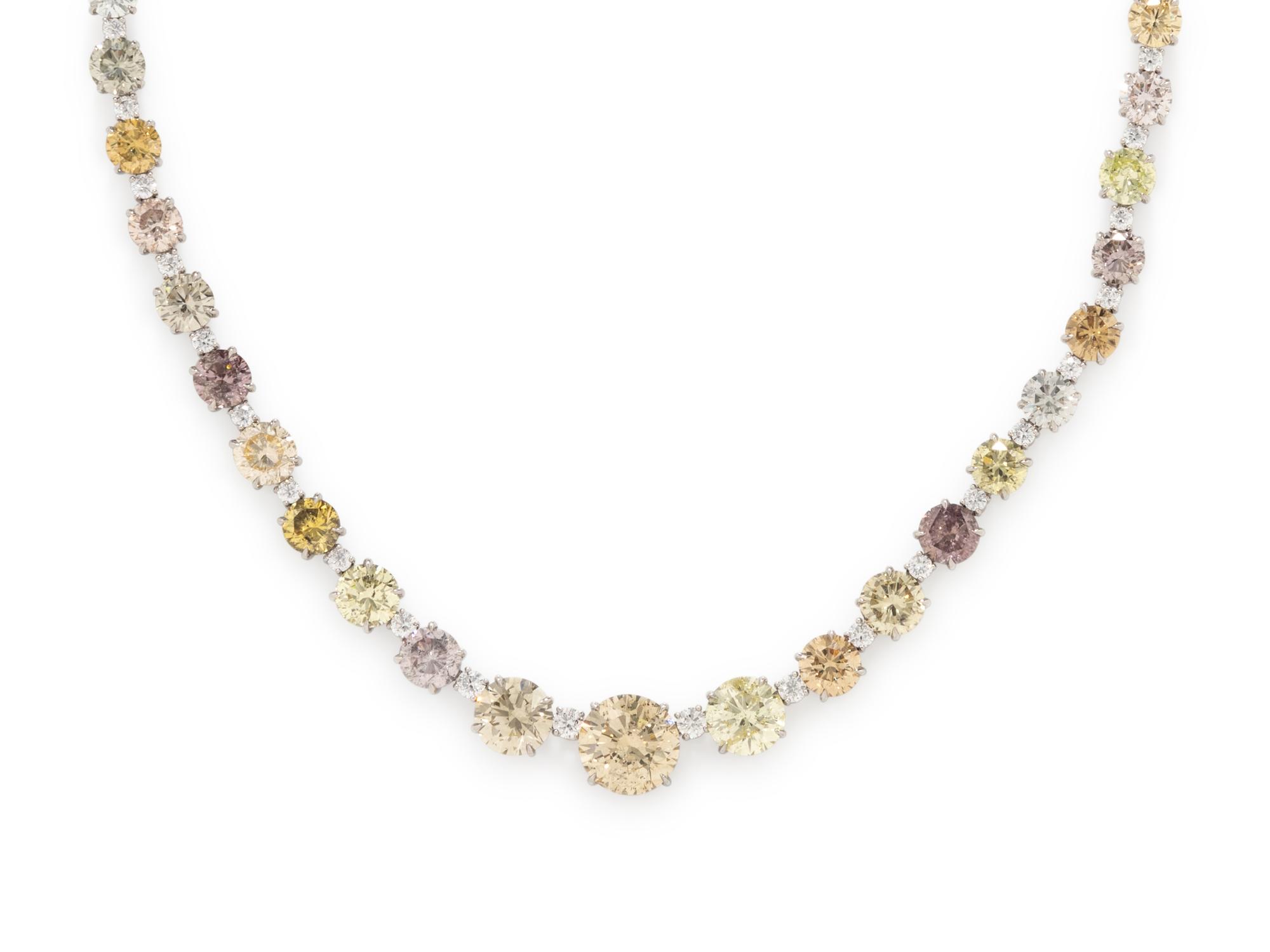 COLORED DIAMOND AND DIAMOND NECKLACE