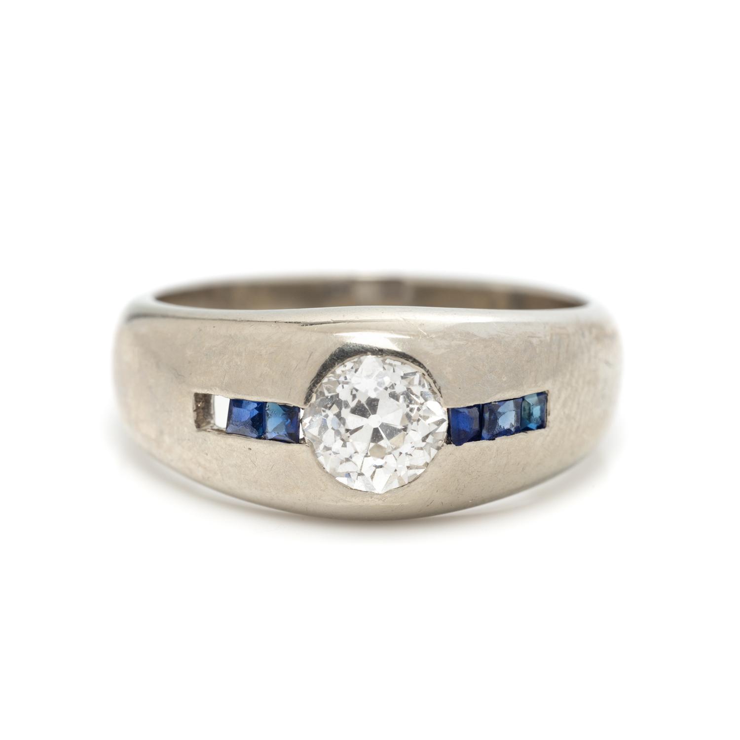 DIAMOND AND SAPPHIRE RING
