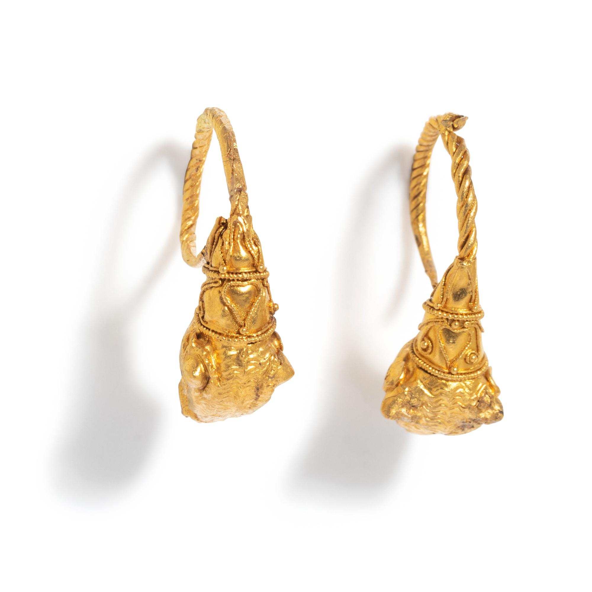 A Pair of Greek Gold Earrings with Dog Heads