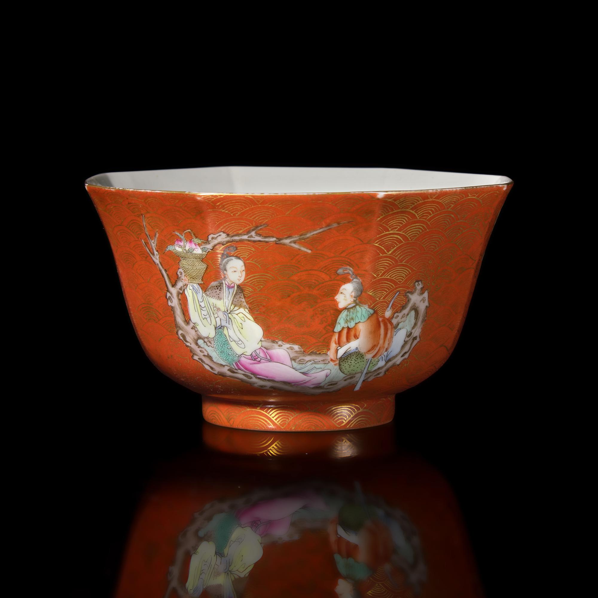 A Chinese Coral-Ground Famille Rose Octagonal Bowl, 20th Century — 近代 珊瑚紅地描金粉彩仙人乘槎圖八方碗