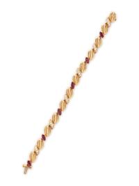 HAMMERMAN BROTHERS, YELLOW GOLD, RUBY, AND DIAMOND BRACELET