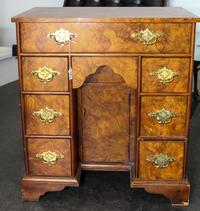 A George II Style Walnut Knee-Hole Desk Height 28 x width 28 x depth 16 inches. — MODERN