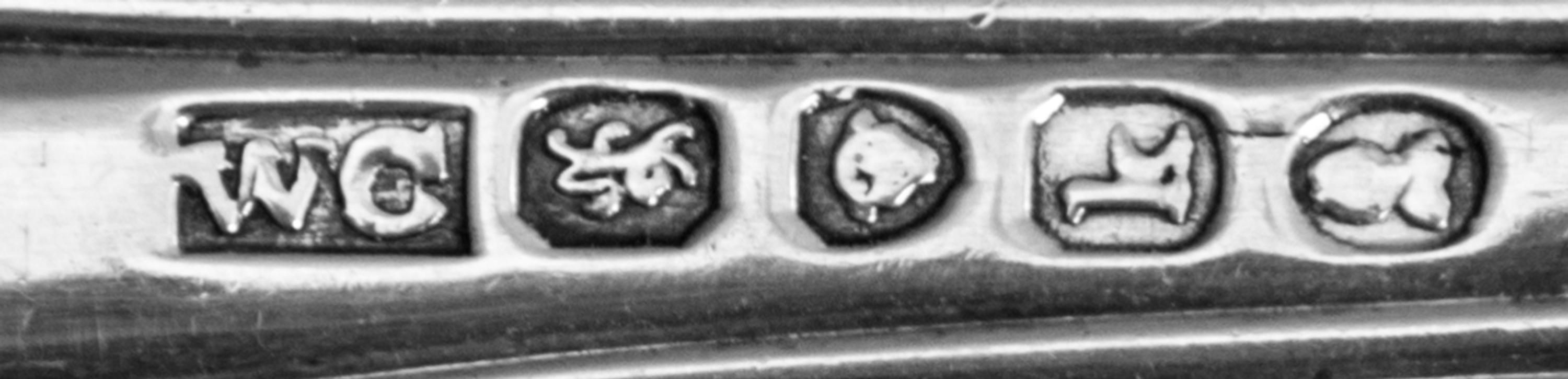 A George IV Silver Fish Server, William Chawner, London, 1825, the King's pattern handle with a pierced serving blade.