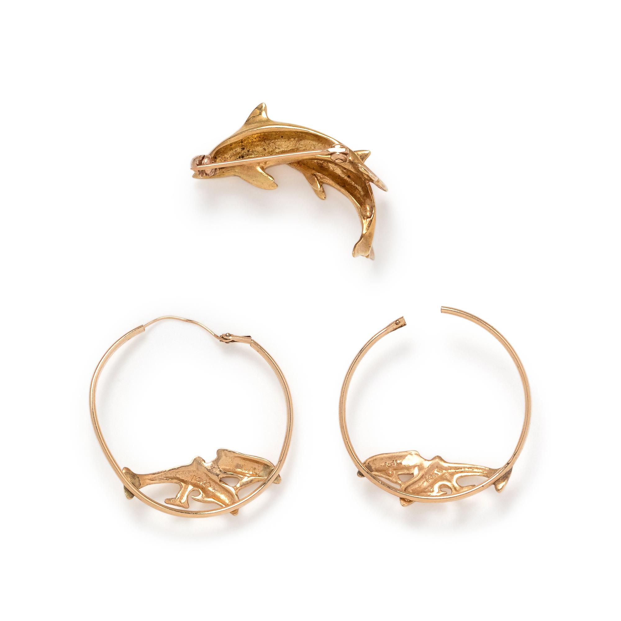 COLLECTION OF YELLOW GOLD DOLPHIN JEWELRY