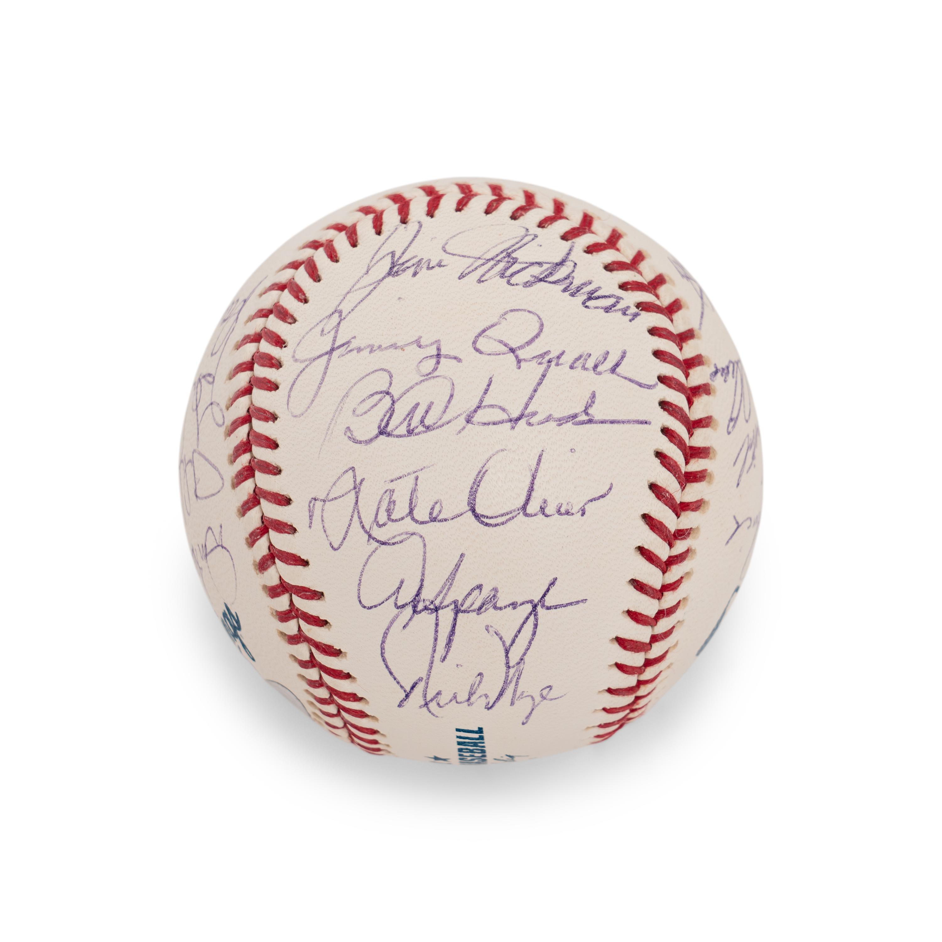 A 1969 Chicago Cubs Team Signed Autograph Baseball - 17 Signatures (Beckett Authentication Services)