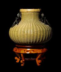 A Chinese Yixing Zisha Pottery 'Crab' Pot