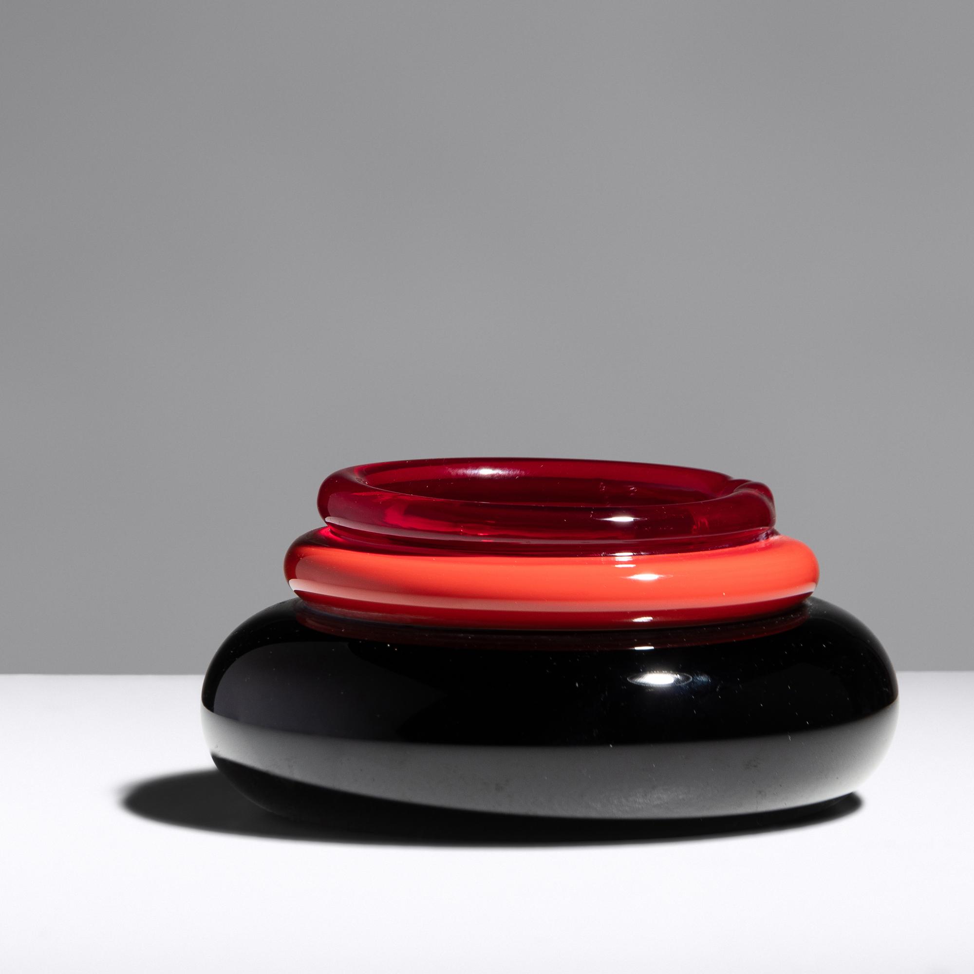 Dish/Bowl, 1997 Venini, Italy number 22 from an edition of 97