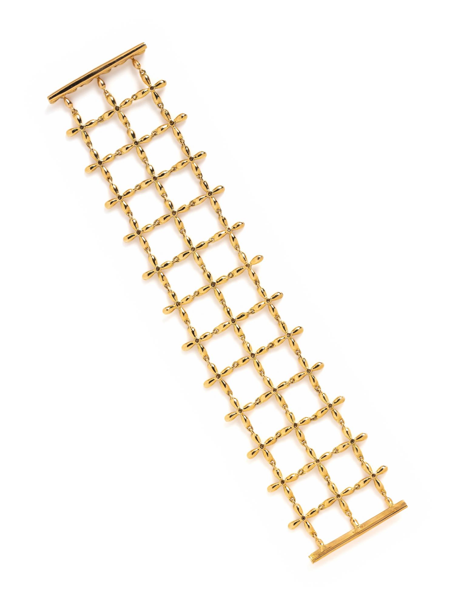 JANET MAVEC, YELLOW GOLD AND DIAMOND 'FLORETTE' BRACELET