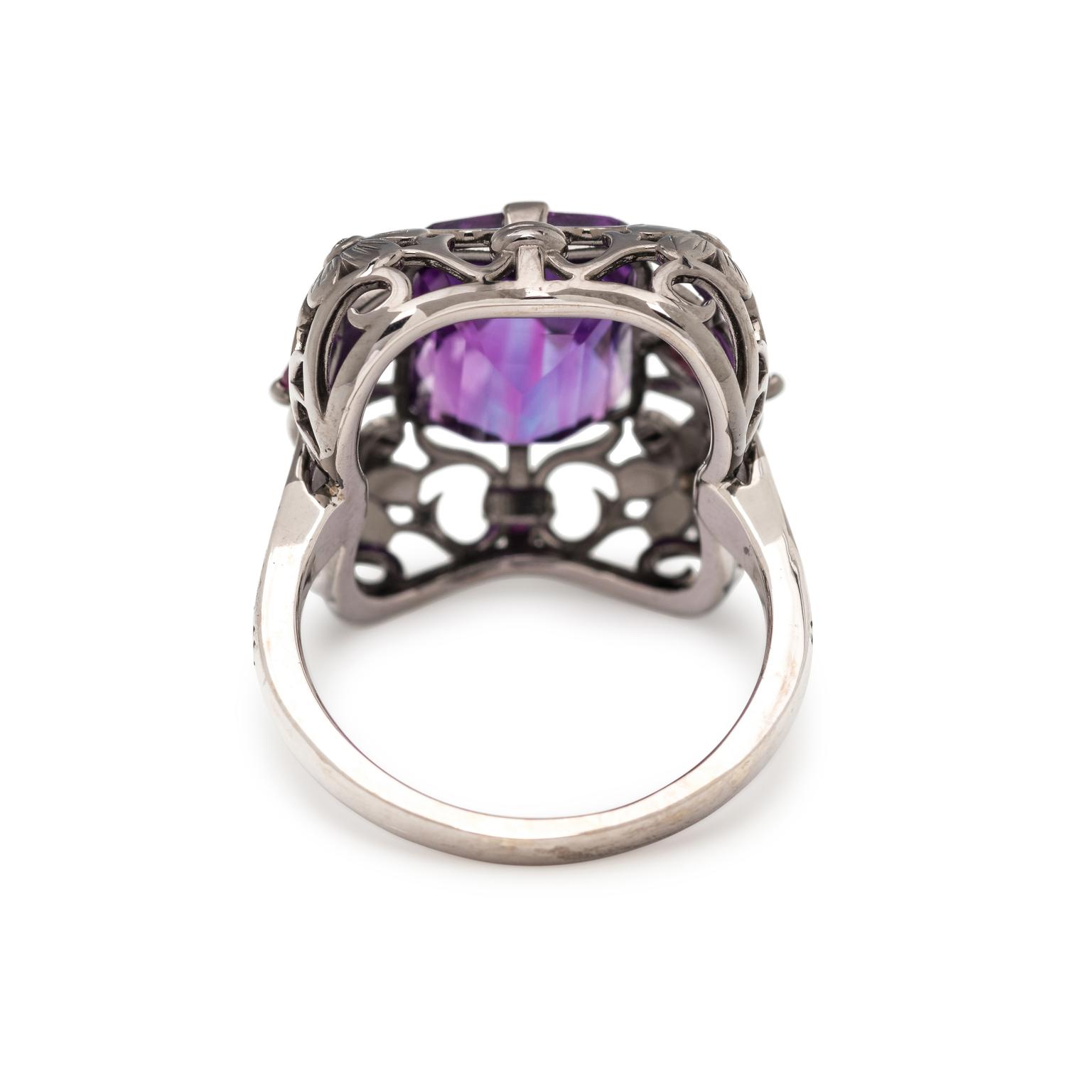 AMETHYST AND DIAMOND RING