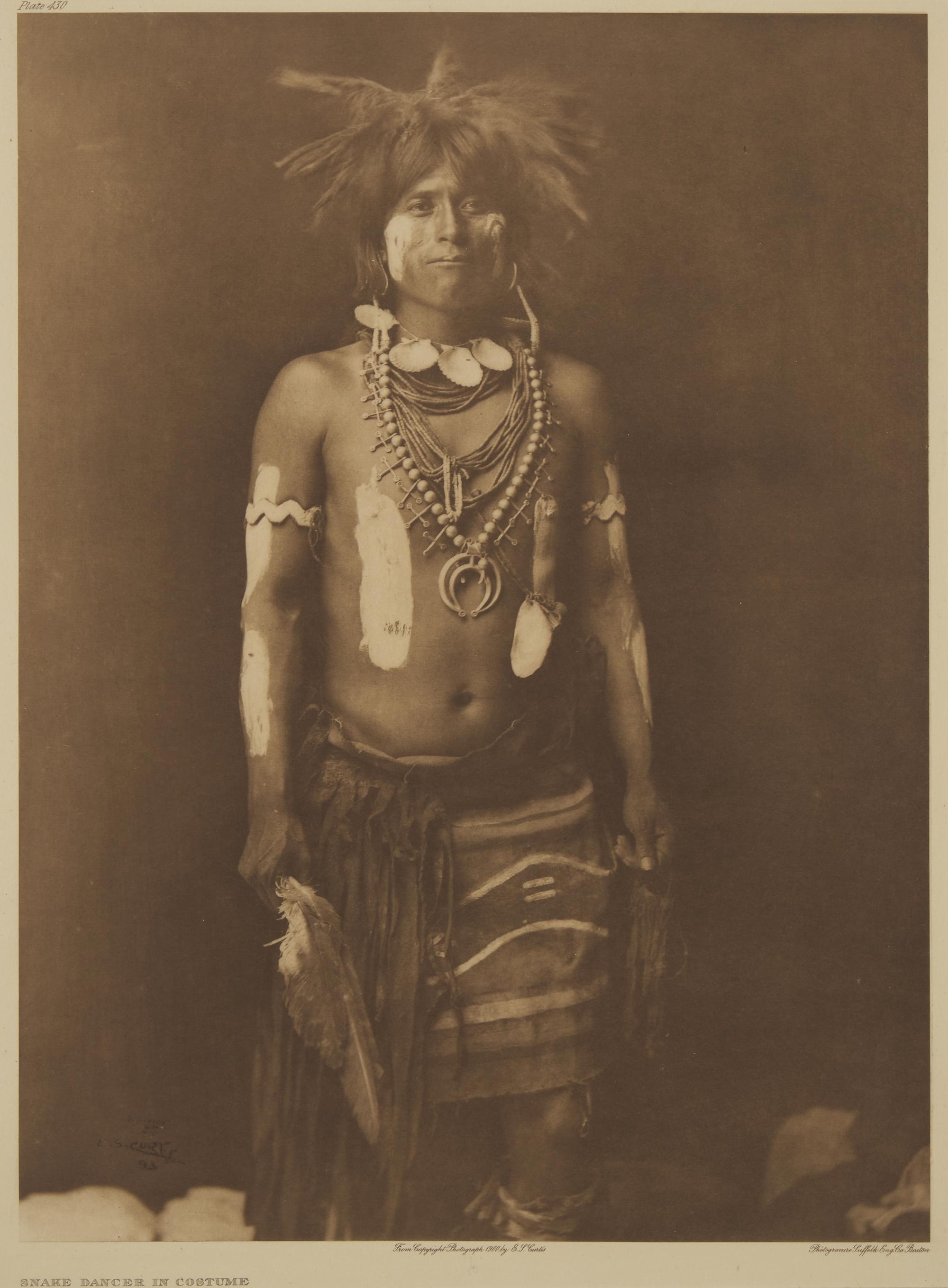 [Native-Americana] Curtis, Edward S. Snake Dancer in Costume