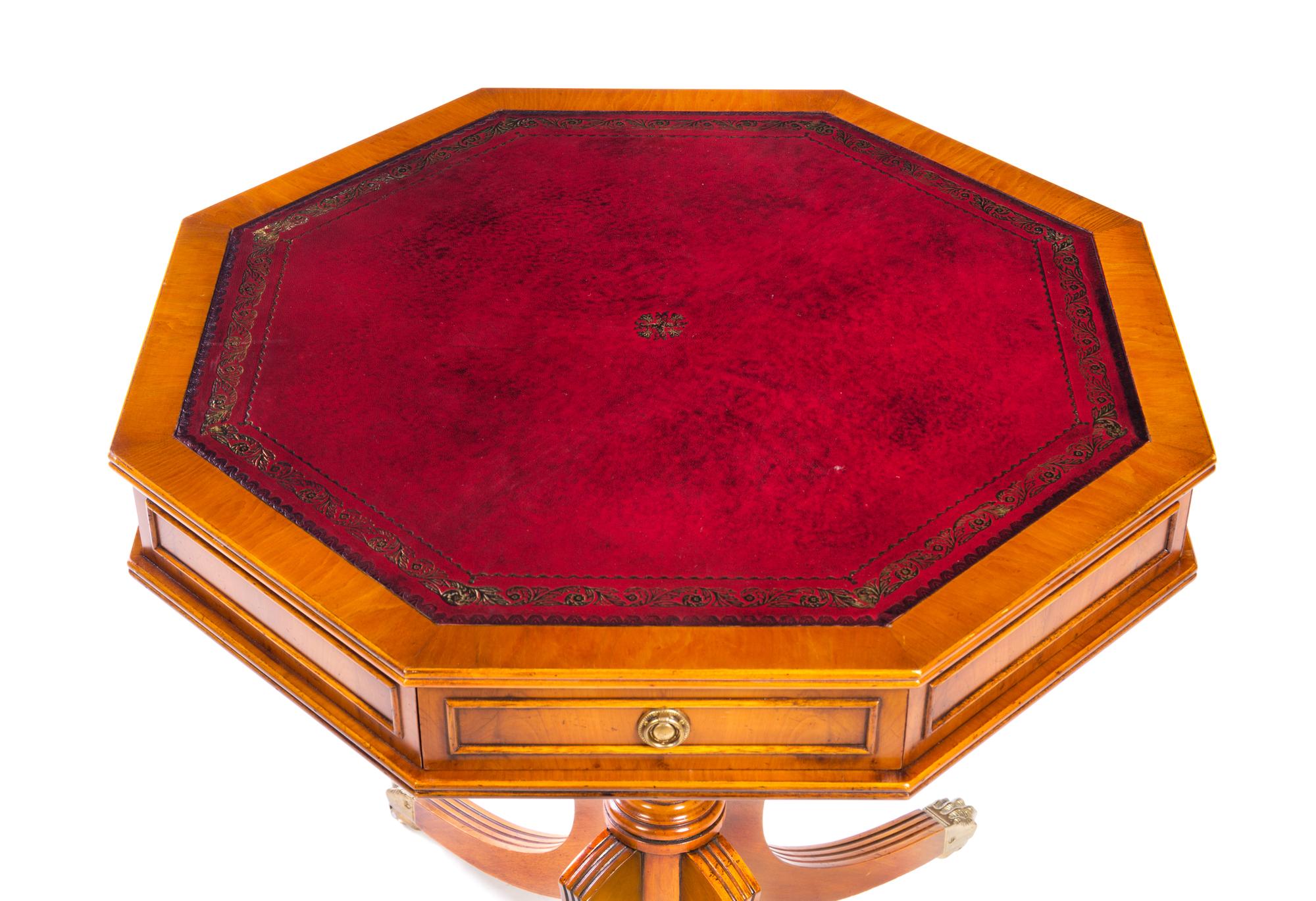 A Regency Style Yew Wood Center Table Height 27 x width of top 24 inches. — BEVAN-FUNNELL, 20TH CENTURY