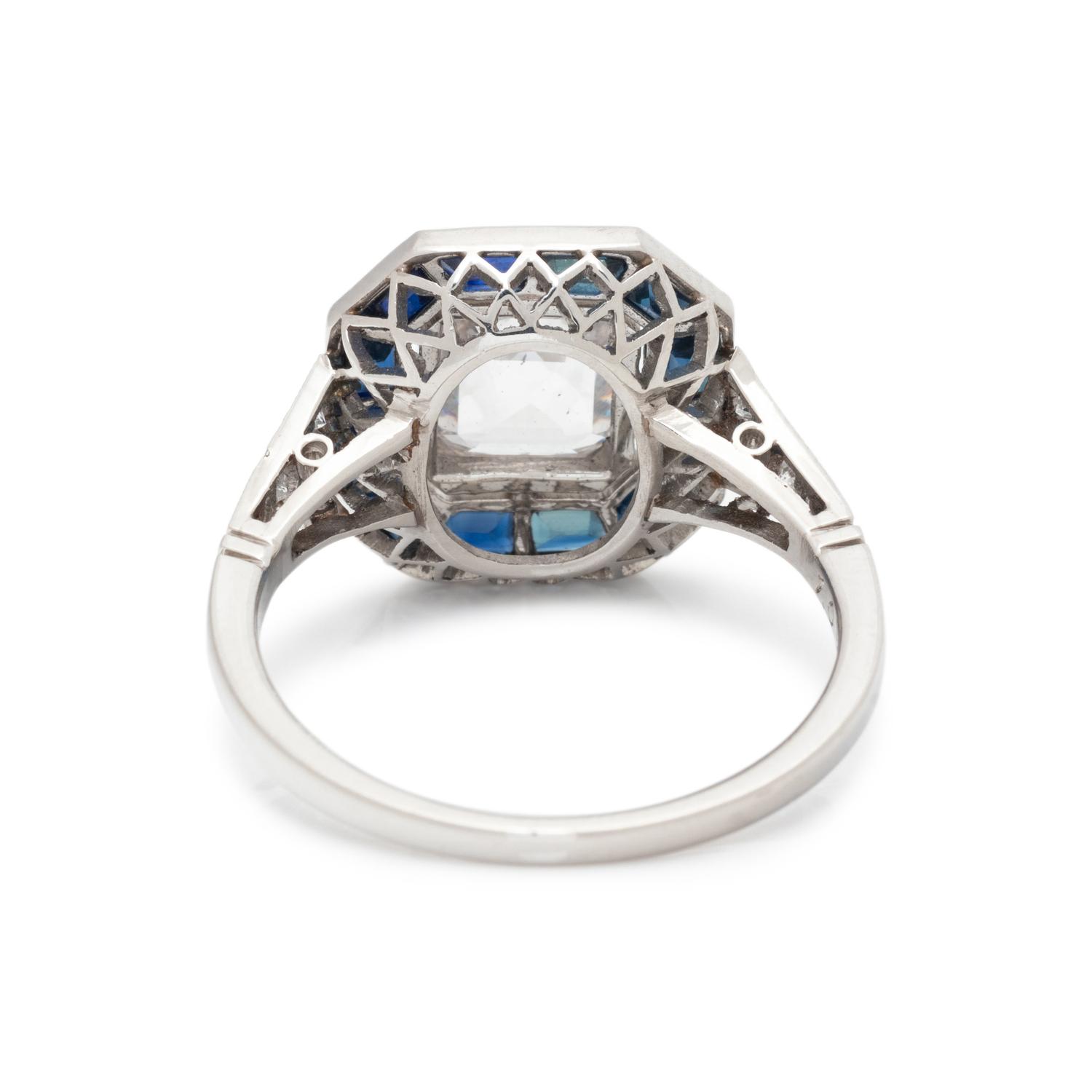 DIAMOND AND SAPPHIRE RING