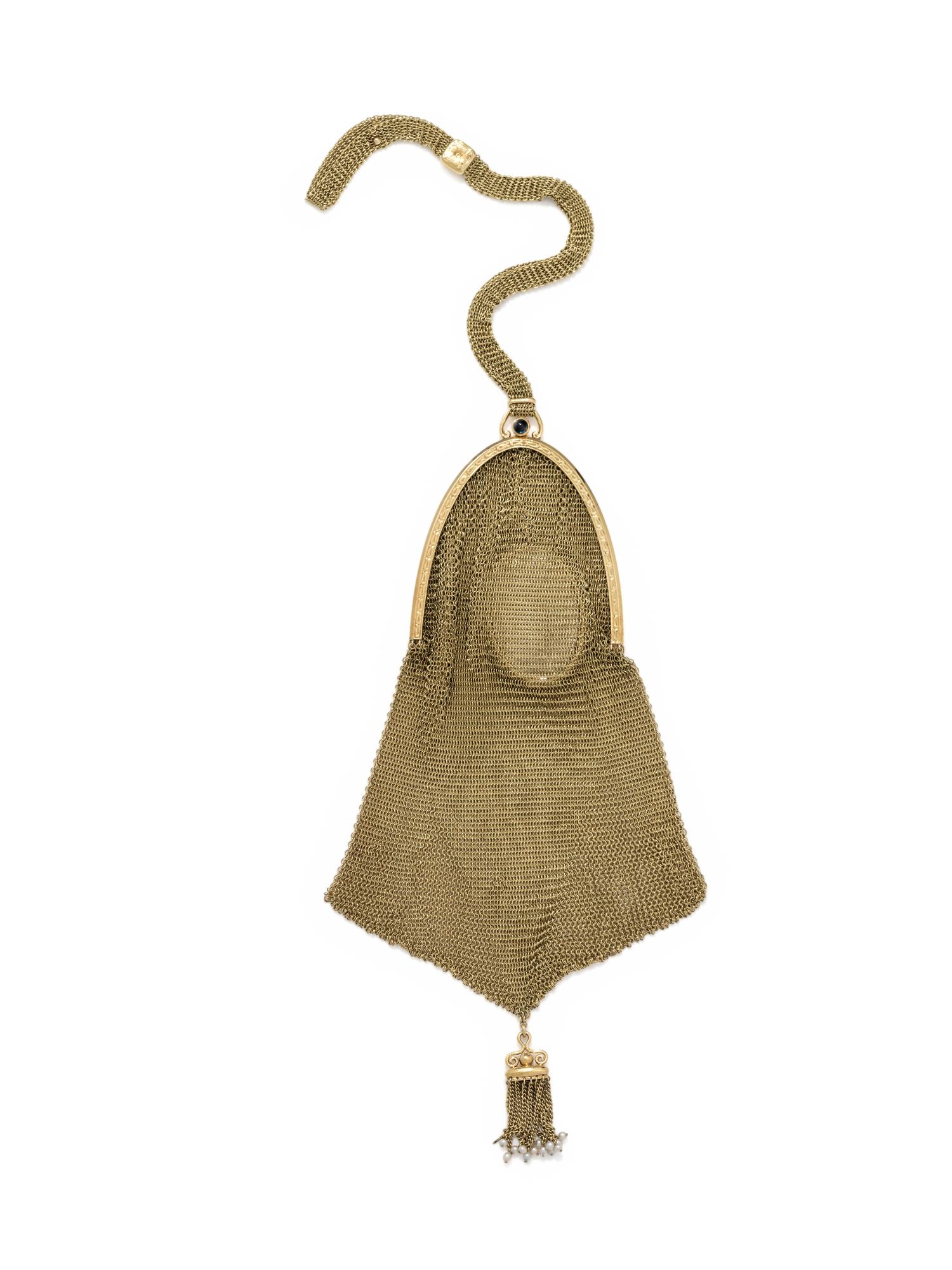 ANTIQUE, YELLOW GOLD MESH PURSE